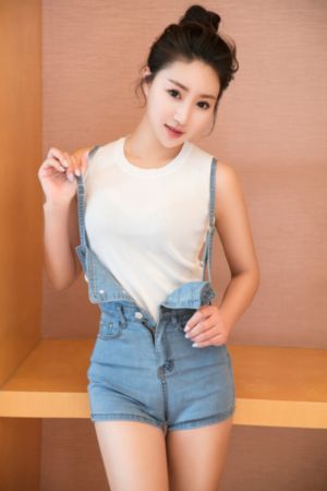 男生女生向前冲2024