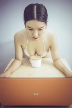 母亲5免费完整高清电视